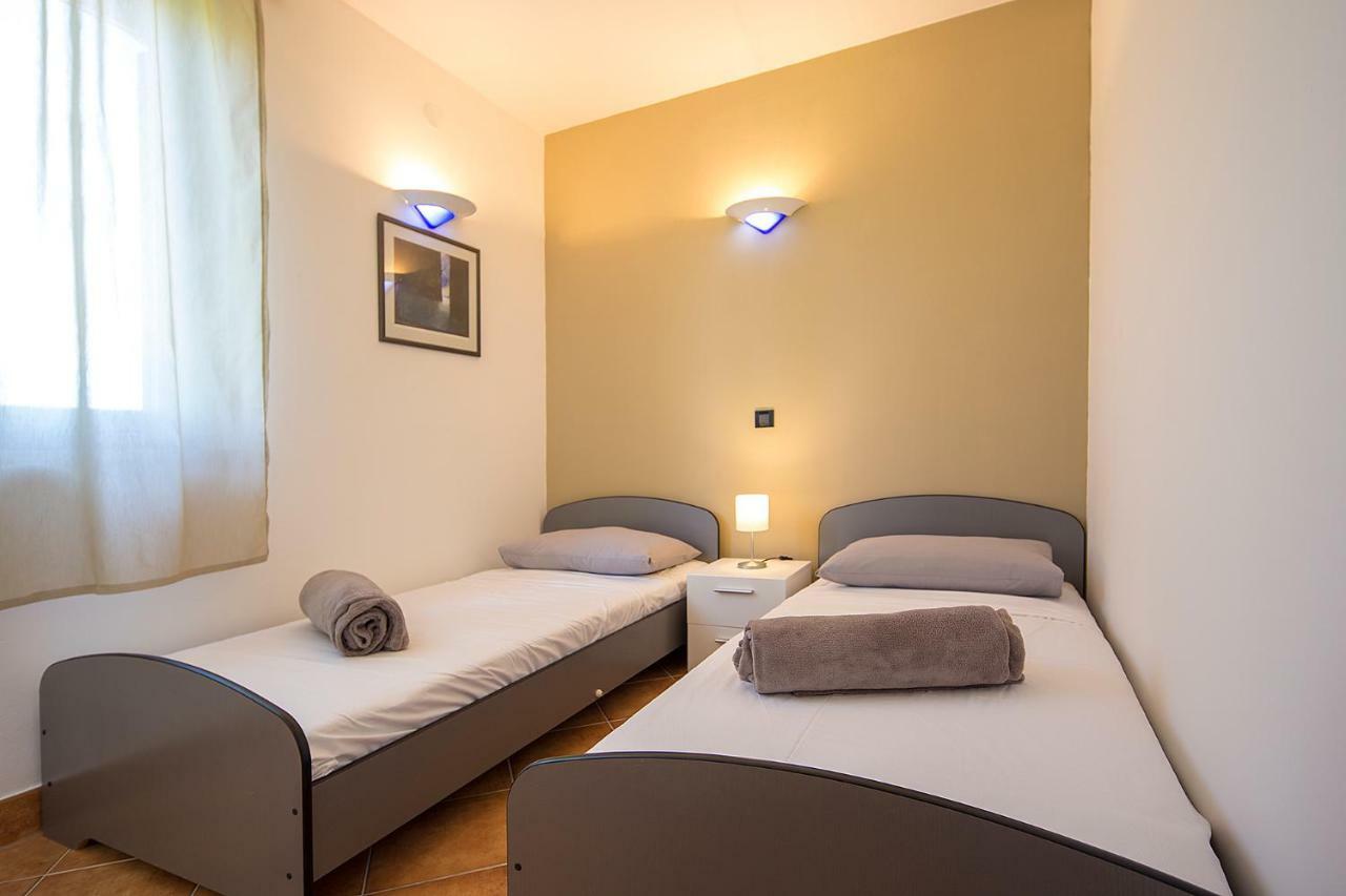 Apartments Bo Malinska Extérieur photo
